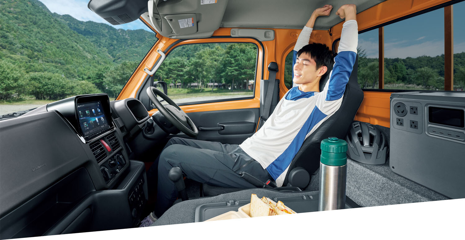 スーパーキャリイ Xリミテッド室内空間